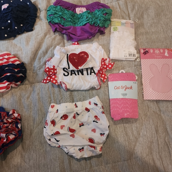 Baby Bloomers, Tights And Hats - Picture 3 of 6